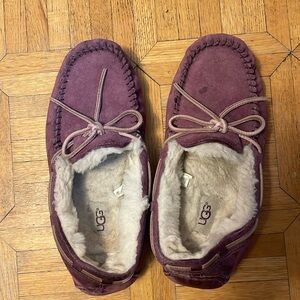 Ugg Slippers - Sz 7